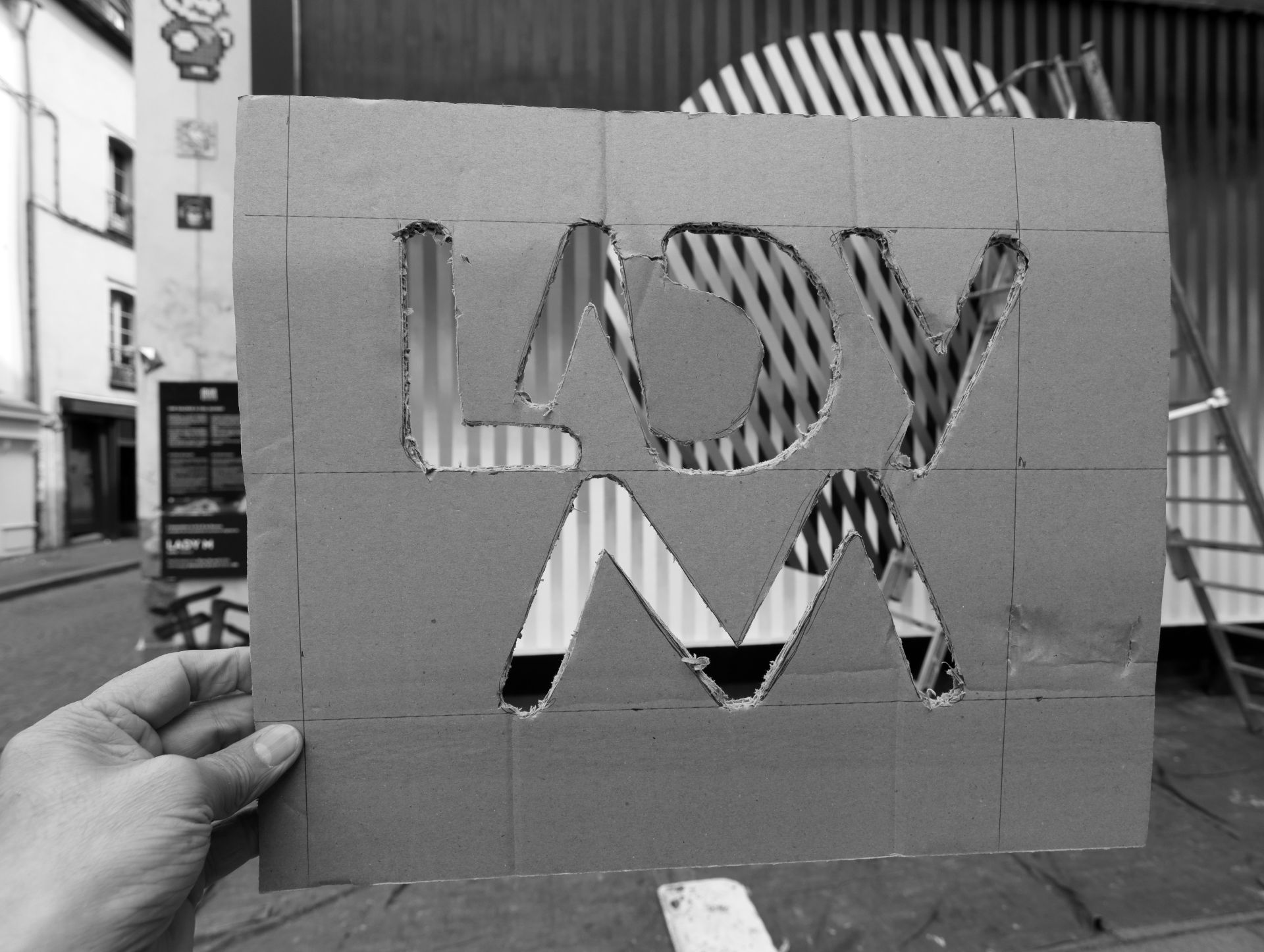 Lady M-9